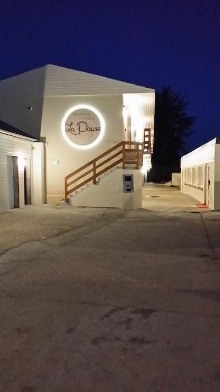 La Pause Hotel Évreux Exterior foto